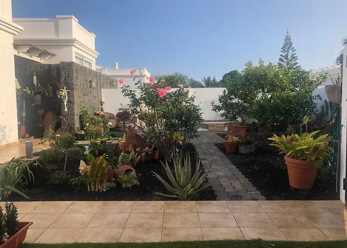 Vacation Apartment Rentals in Playa Blanca (Lanzarote)